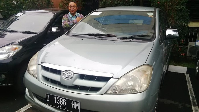 Kanwil Pajak Jabar Lelang 8 Kendaraan Hasil Sitaan