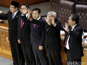 Ditutup Kasus Papa Minta Saham, Ini Kegaduhan Politik Selama 2015