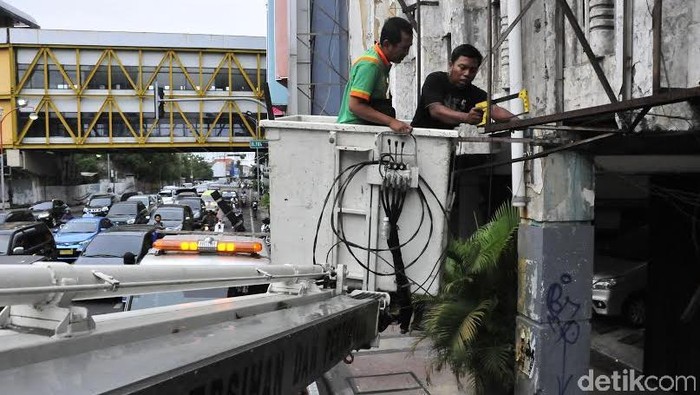 Kawasan Tunjungan Tak Lagi Bertopeng, Bagaimana Fasilitas Parkir?