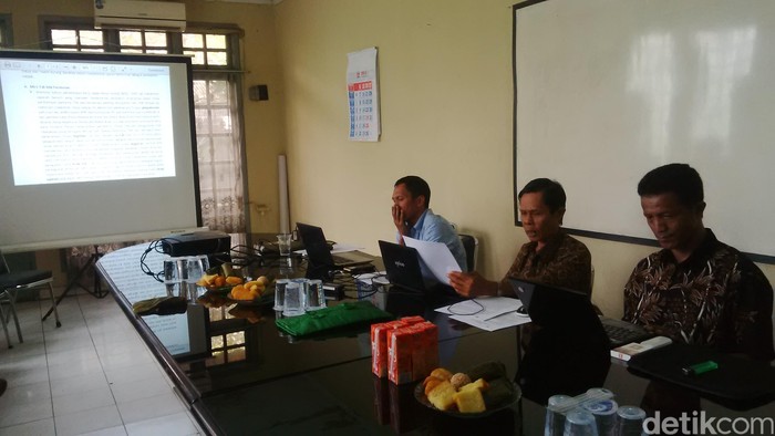 Formappi: Legislasi Rendah, DPR Wajib Kurangi Kunker ke Luar Negeri