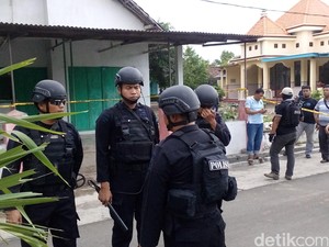 Tim Densus 88 Kembali Amankan Satu Pria di Bandung