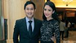 Pose Mesra Ririn Dwi Ariyanti dan Aldi Bragi