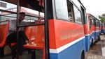 Foto: Membandingkan Kursi MRT dan Metromini, Miripkah?