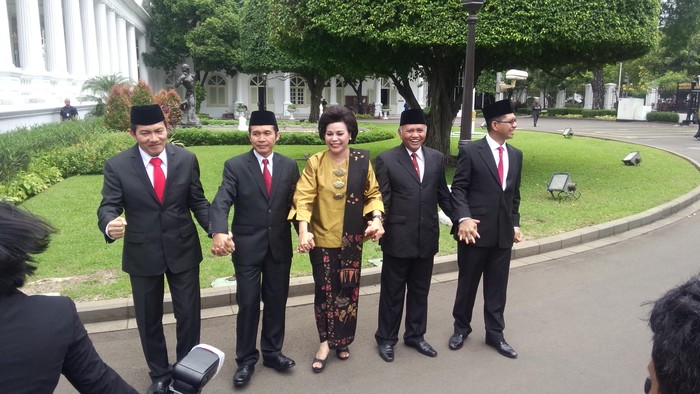 Usai Ucapkan Sumpah Jabatan, 5 Pimpinan Baru KPK Langsung Dipanggil Jokowi