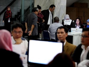 Pergi Pagi Pulang Pagi Ala Pegawai MK di Musim Pilkada Serentak