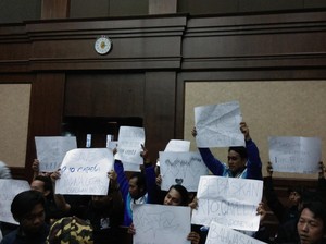 Jelang Vonis Rio Capella, Ruang Sidang Dipenuhi Ormas Pemotor