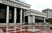 Habisi Nyawa Santrinya, Dimas Kanjeng Tetap Dibui 18 Tahun