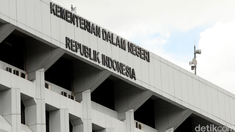 Kemendagri Akan Tegur DKI karena Telat Kirim Raperda APBD 2020 Kemendagri Akan Tegur DKI karena Telat Kirim Raperda APBD 2020
