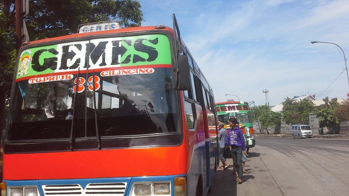 Sopir Metromini Perlu Diberi Pendidikan Mengemudi yang Baik, Setuju?