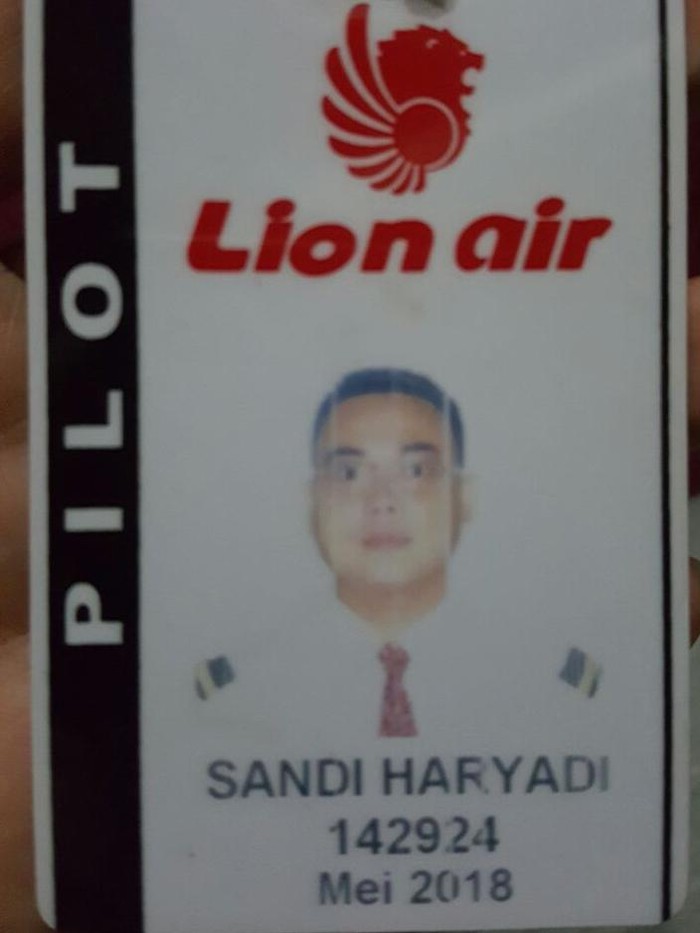 Ini Pilot yang Ditangkap BNN Saat Konsumsi Sabu