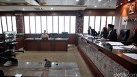 Kedelapan tempat itu yakni Propinsi Sulawesi Tengah, PPK Tana Toraja, Panwascam Pedongga  Mamuju Utara, Kab. Lombok Tengah, Kab. Berau, Kab. Simalungun, Kab. Dharmasraya dan Kab. Kerinci.