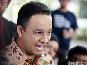 PDIP Tak Setuju Larangan Motor Dihapus, Anies: Ini untuk Wong Cilik