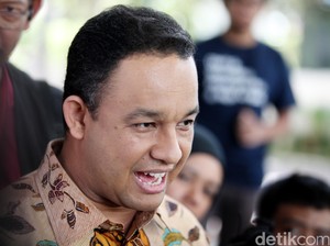 PDIP Tak Setuju Larangan Motor Dihapus, Anies: Ini untuk Wong Cilik
