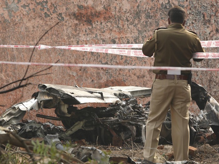 Korban Tewas Pesawat Jatuh di India Jadi 10 Orang