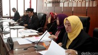 Putusan ini terkait dugaan pelanggaran kode etik di 8 wilayah yang melibatkan penyelenggara pemilu.
