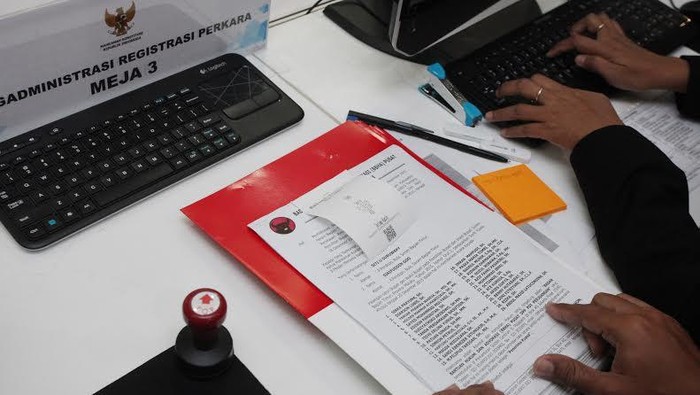 Otak-atik Mengadili Demokrasi di MK