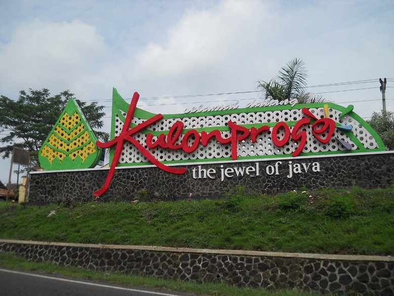Bela Beli Kulonprogo, Spirit dan Sukses Bupati Hasto Angkat Produk Lokal Bela Beli Kulonprogo, Spirit dan Sukses Bupati Hasto Angkat Produk Lokal