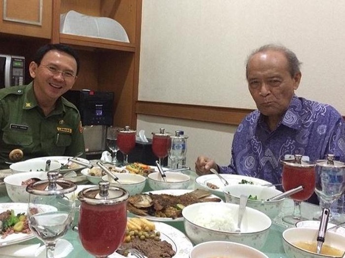Foto Buya Syafii Makan Bareng Ahok Ramai Dibahas, Begini Kebenarannya