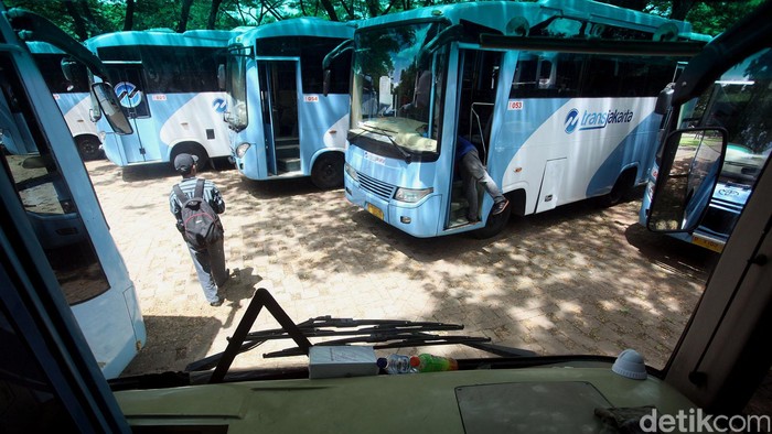 Hari ini 115 Kopaja Biru TransJ Mulai Beroperasi