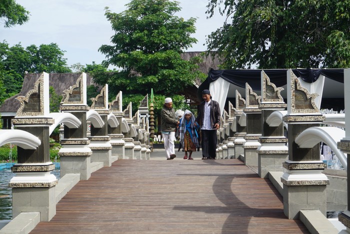 Tangis Haru Ratusan Ortu Asuh PNS Purwakarta dalam Peringatan Hari Ibu