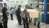 Setelah diperiksa, James diketahui terkena serangan jantung. Pool/Ismail/detikFoto.