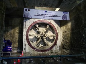 Pembangunan MRT dengan Bor Antareja II Sudah Sampai Stasiun Istora