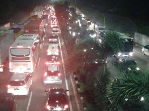 Tol JORR Padat Merayap, Macet Hingga 5 Km