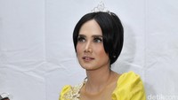 Ia menolak untuk diwawancara media. Pool/Noel/detikFoto.