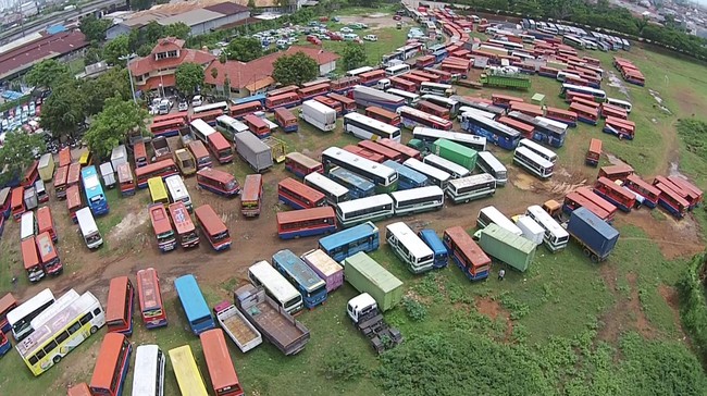 Dirut TransJ Baru Jawab Tantangan Ahok, dari Borong Bus hingga Nasib Metromini Dirut TransJ Baru Jawab Tantangan Ahok, dari Borong Bus hingga Nasib Metromini