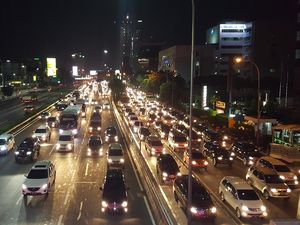 Petugas Berlakukan Buka Tutup di 3 Rest Area Tol Purbaleunyi Arah Jakarta