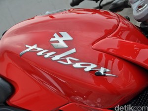 Honda dan Yamaha Minggir Dulu, Bajaj Jadi Merek Motor Paling Kaya di Dunia