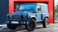 Mobil ini dinamakan Project Kahn Land Rover Defender 2.2 TDCi 110XS Hard Top. Foto: Project Kahn