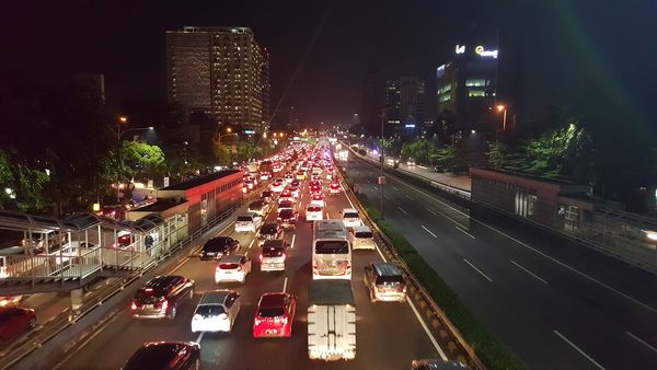 Tol Dalam Kota dan Ruas MT Haryono Masih Merayap