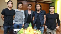 Ungu dengan tegas membantah isu itu. Foto: Palevi S/detikHOT