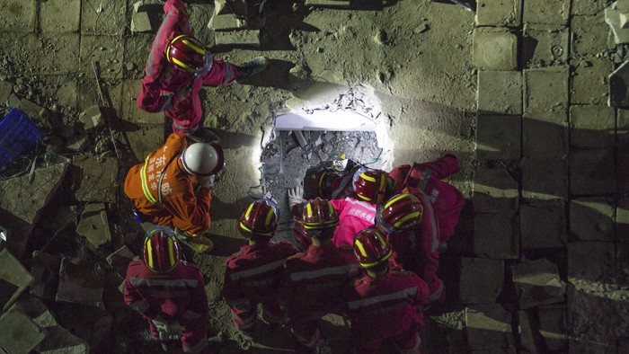 Eks Pejabat yang Bertanggung Jawab Atas Longsor Shenzhen Tewas Bunuh Diri