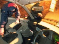 Mobil Dibobol di Parkiran Mal Kemang Village