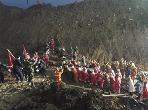 Selang 70 Jam, 2 Korban Selamat Ditemukan dari Timbunan Longsor China