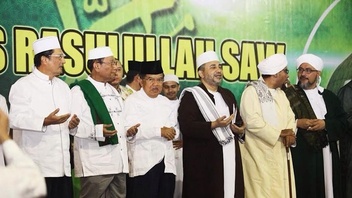 Pesan JK ke Jemaah Majelis Zikir: Ibadah Jangan Menghalangi Jalan