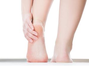 Alasan Berjalan Nyeker Lebih Sehat untuk Olahraga Pagi Ini