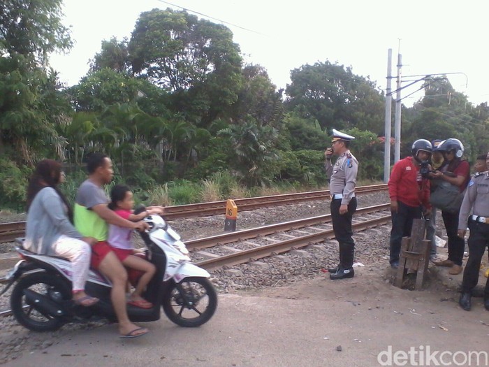 Sopir Avanza Tak Tahu Ada KRL yang Bakal Menabraknya di Tanah Kusir
