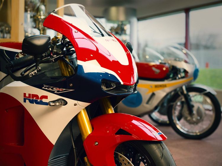 Pembeli Pertama Motor Honda RC213V-S di Dunia