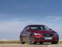 Infiniti Q50 Terbaru, Tenaga 400 Daya Kuda