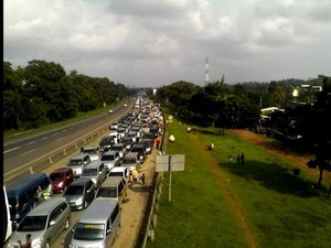Arus Lalu Lintas di Tol Ciawi Macet Hingga 5 Km
