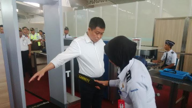 Soal Curhat Kartini Terkait Lion Air, Menhub Jonan: Pesawat Tak Boleh Operasi Soal Curhat Kartini Terkait Lion Air, Menhub Jonan: Pesawat Tak Boleh Operasi