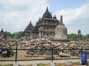 Libur Natal dan Tahun Baru, Wisatawan Serbu Candi Prambanan