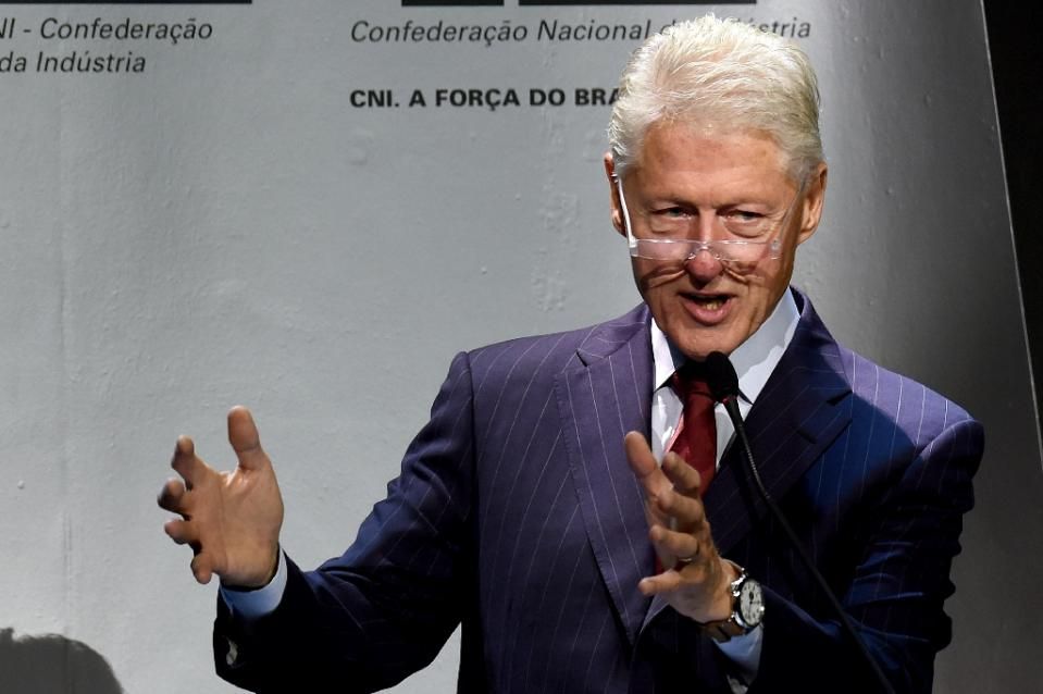 Mantan Presiden AS Bill Clinton