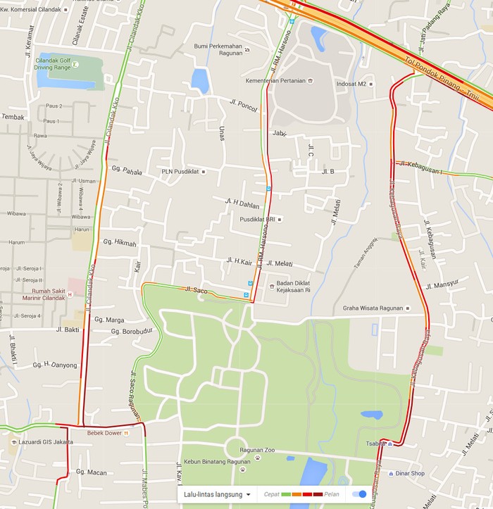 Hari Terakhir Libur Natal, Ragunan Penuh Sesak dan Jalanan Macet