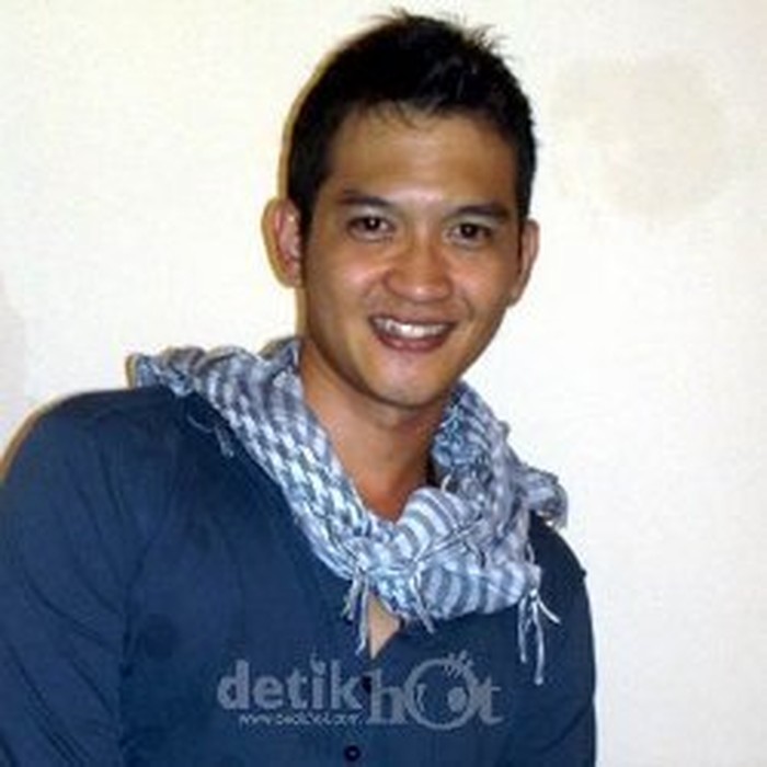Gugatan Rp 21 Miliar Atas Artis Rezky Aditya Belum Berakhir