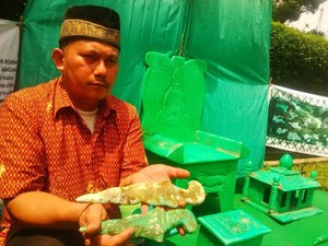 Koleksi Kuno yang Dirawat Warga Cimahi Ternyata Bukan Benda Purbakala