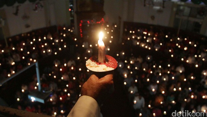 Makna Menyalakan Lilin Saat Merayakan Hari Natal